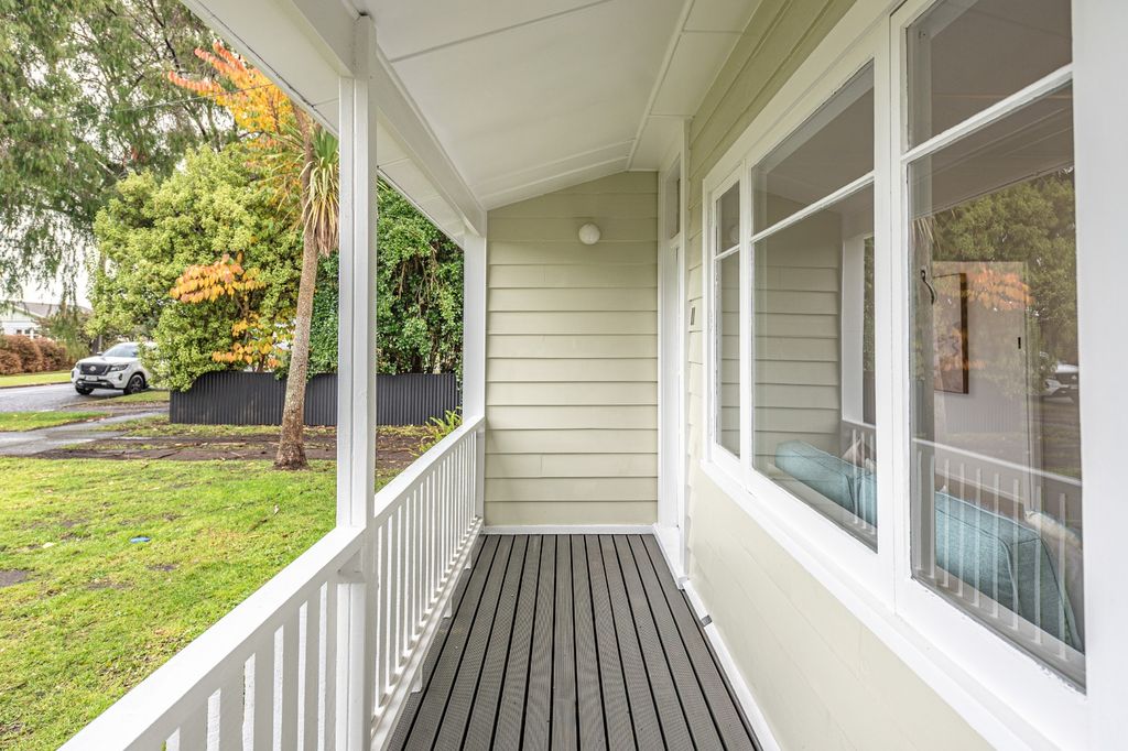 WHANGANUI EAST - 3 BEDROOMS 3