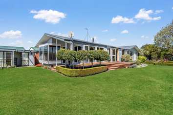 12 Woods Street, Allenton