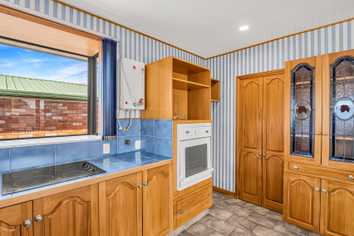 12 Woods Street, Allenton