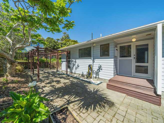206 Major Drive, Kelson