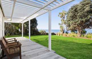 70 Bishop Road, PARAPARA