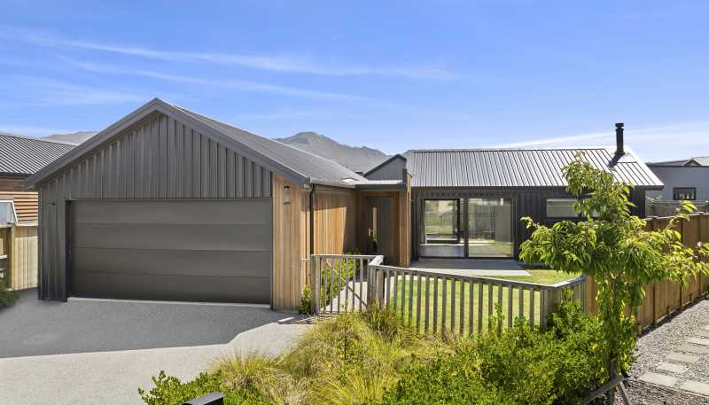 5 Merivale Avenue, Wanaka
