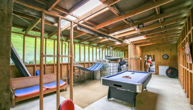 61 Waikawau Valley Road, Kereta