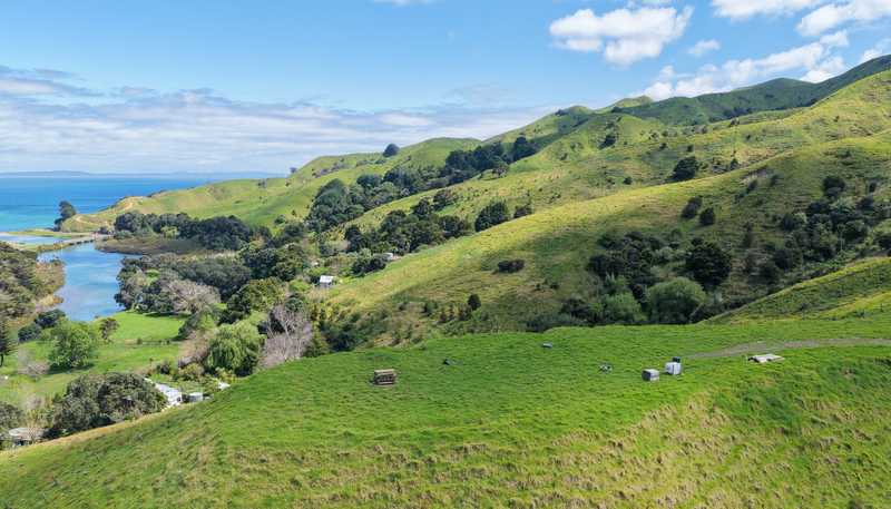 61 Waikawau Valley Road, Kereta