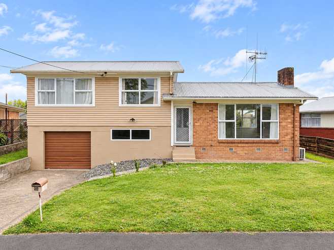 24 Larnach Street, Saint Andrews