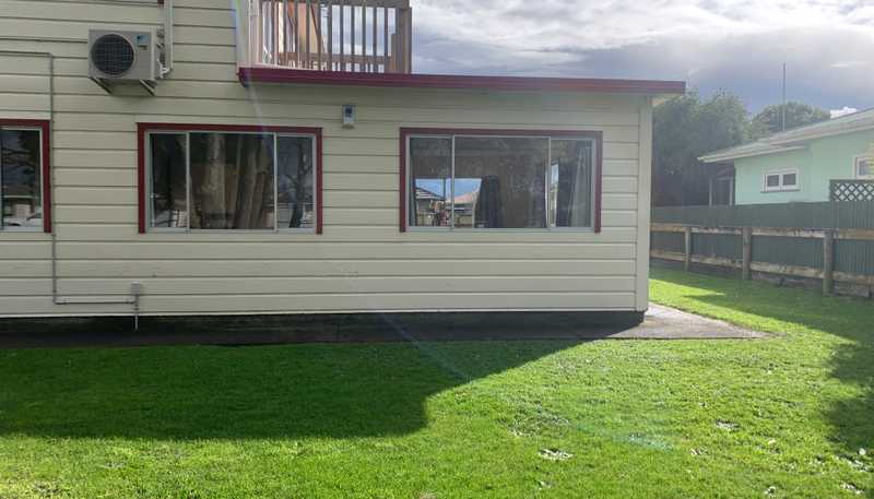 2/196 Kimbolton Road, Feilding