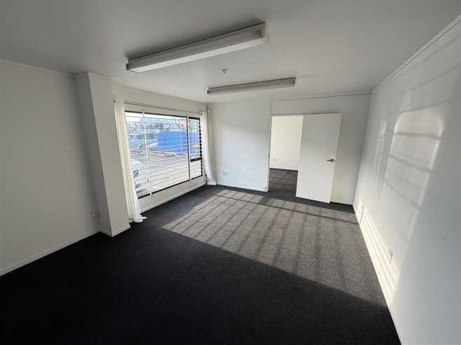 Functional Ferrymead Warehouse & Office