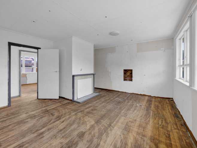 8 and 10 Clerke Place, Marfell