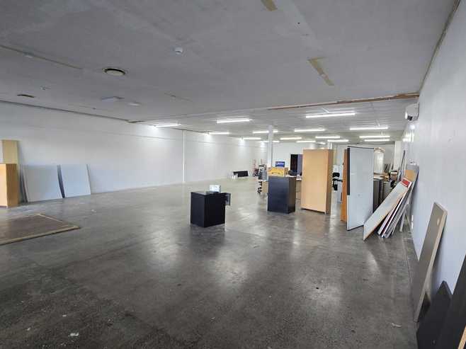 Prominent retail or office premises in Te Puke