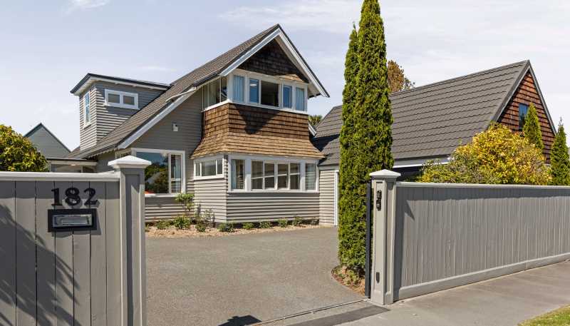 182 Blighs Road, Strowan