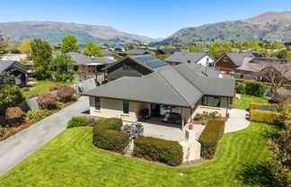 3 Bevan Place, Wanaka
