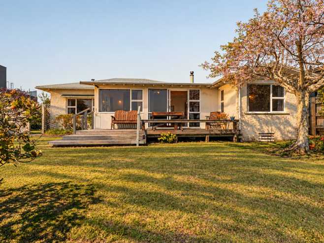22 Roy Terrace, Moturoa