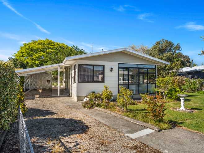 15 Baillie Crescent, Carterton