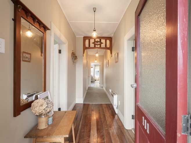 111 Cook Street, West End