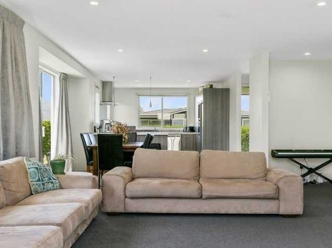 20 Bastille Court, Rangatira Park