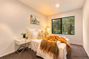 6/114 Don Buck Road, Massey