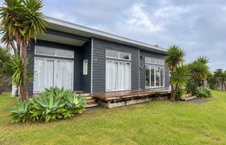 112 Karo Drive, Matarangi