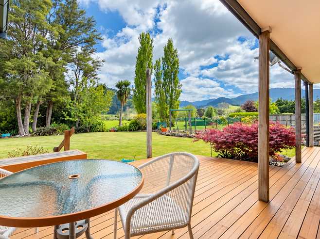 31 Puriri Valley Road, Puriri