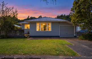 61 Stokes Valley Road, Stokes Valley