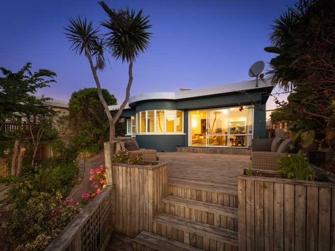 16 Falla Street, Paraparaumu Beach