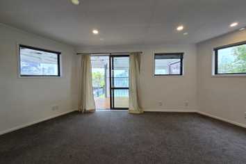 323a Hobsonville Road, Hobsonville