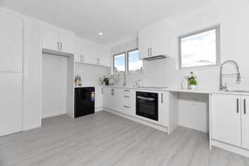 1/16 Ellice Road, Totara Vale