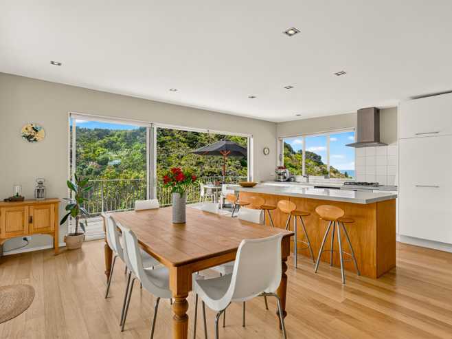 17 Surf Road, Mangawhai Heads