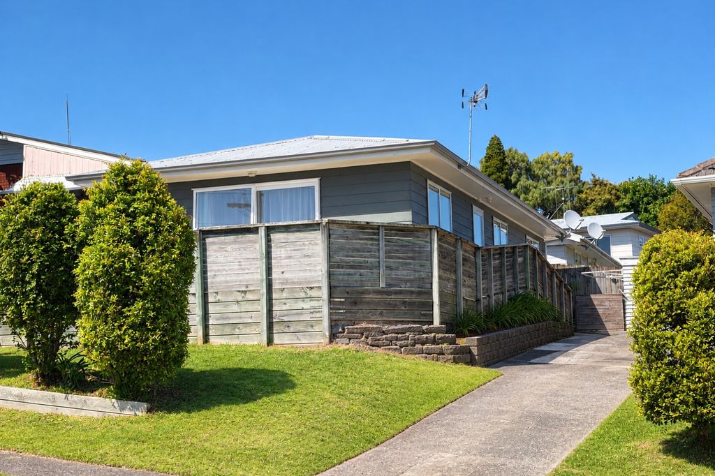 Family Home in Handy Location 1