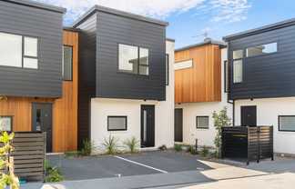 6/90 Knights Road, Hutt Central