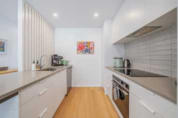 6/90 Knights Road, Hutt Central