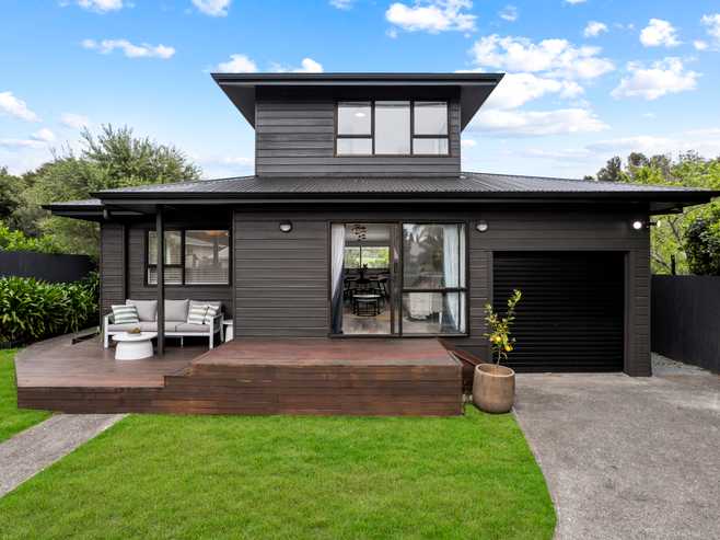 2/6 Newcastle Terrace, Mount Albert