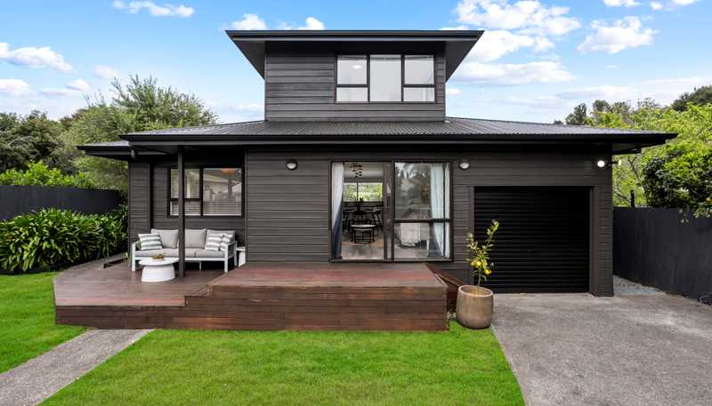 2/6 Newcastle Terrace, Mount Albert