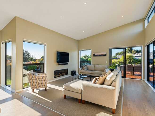 15 Te Heke Place, Waikanae