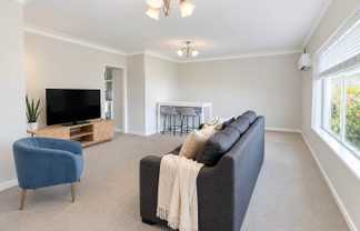 2/399 Blockhouse Bay Road, Avondale