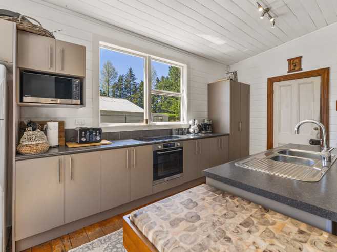 93 Oak Drive, Wairakei