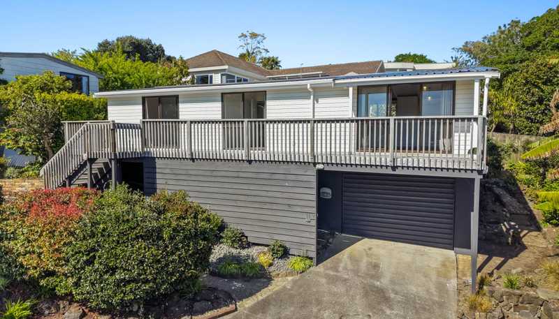 2/32 Kenneth Hopper Place, Manly