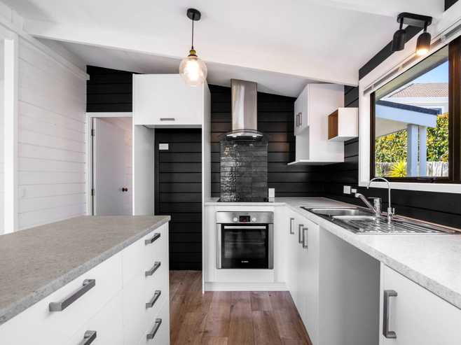 2/32 Kenneth Hopper Place, Manly