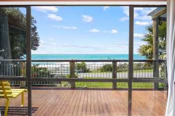 10 Cathedral Road, Gore Bay