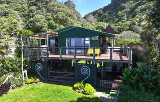 10 Cathedral Road, Gore Bay