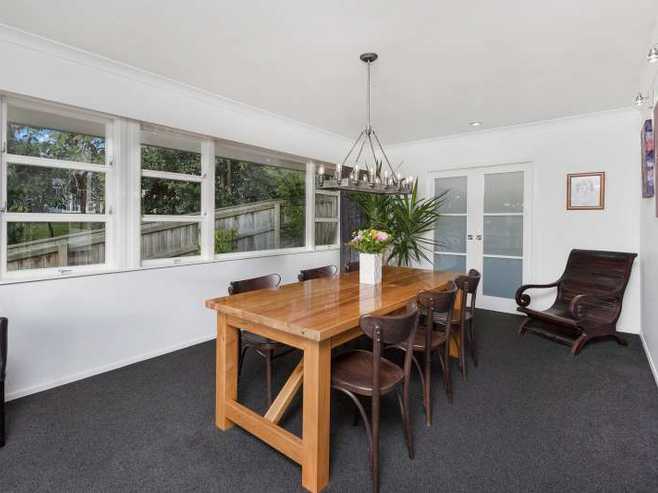 46 Kaka Street, Hilltop
