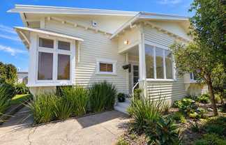 12 Morley Street, New Plymouth