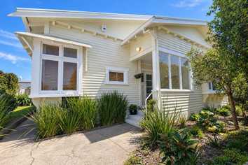 12 Morley Street, New Plymouth
