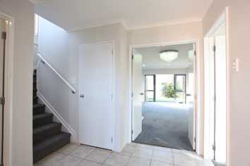 21 Thomas Road, Flat Bush