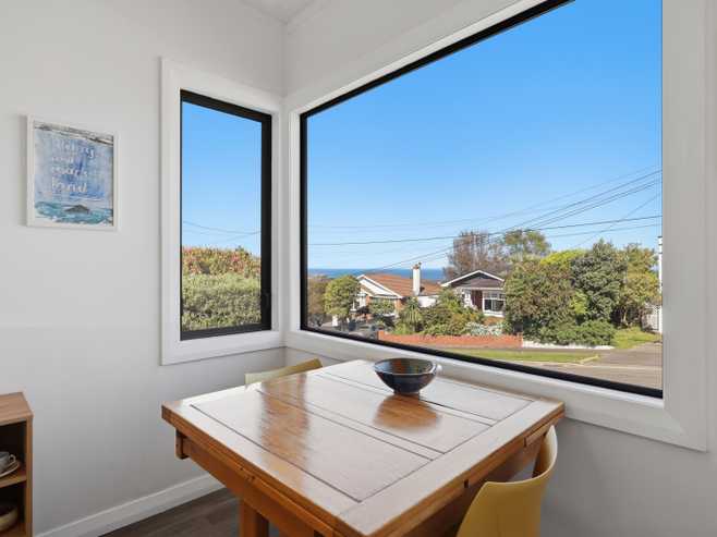 76 Middleton Road, Kew