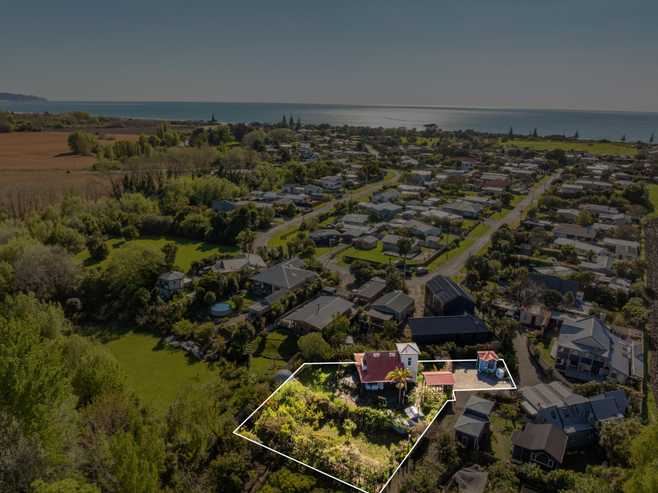 37A Gillies Crescent, Waimarama