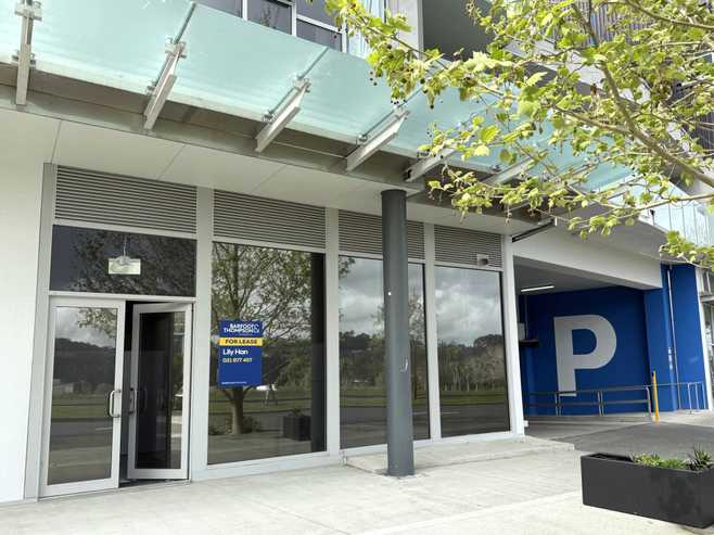 MODERN 64M² RETAIL / OFFICE SPACE IN ALBANY
