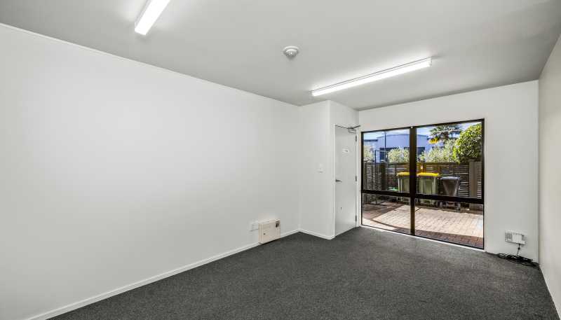 20/6 Airborne Road, Albany