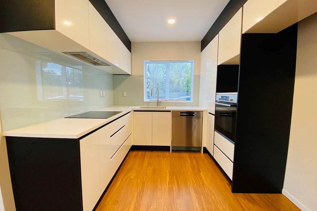 Fantastic Location - Close to Tamaoho School! 3