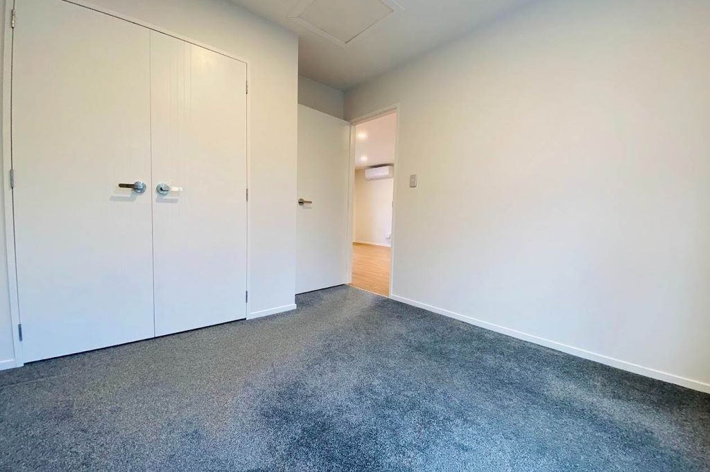 Fantastic Location - Close to Tamaoho School! 5