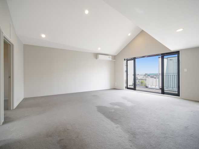 33V New North Road, Eden Terrace